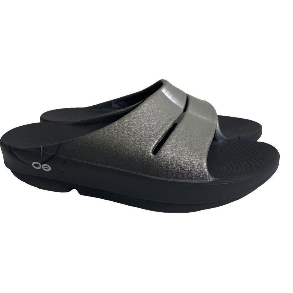 Oofos OOahh Luxe Slides Sandal Black Silver Womens Size 39 US 8 Mens 6 Slip On